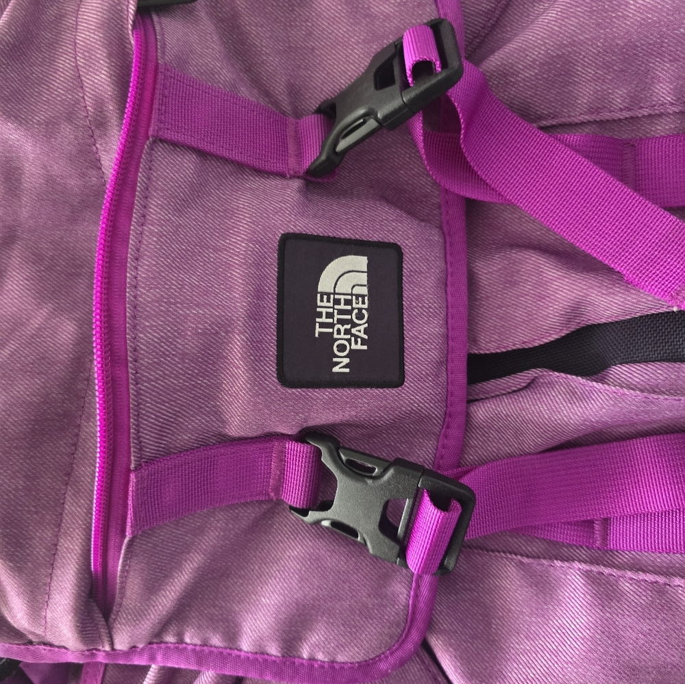 The North Face Amirite Backpack Womns - Picture 8 of 11